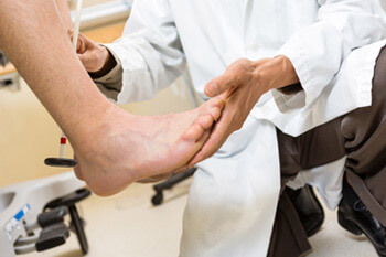 Podiatrist is a Doctor of Podiatric Medicine (DPM) in the Midtown Manhattan, NY: Grand Central Park, Bryant Park, Rockefeller Center, Greenwich village, Chelsea, Gramercy Park, Peter Cooper Village, Hell's Kitchen, Lincoln Square, Manhattan Valley, Lenox Hill, Upper East Side,  Yorkville, Carnegie Hill, Hudson Square, Noho, Soho, Bowery areas