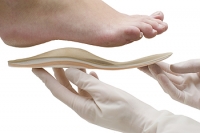 How Custom Orthotics can Alleviate Pain from Flat Feet
